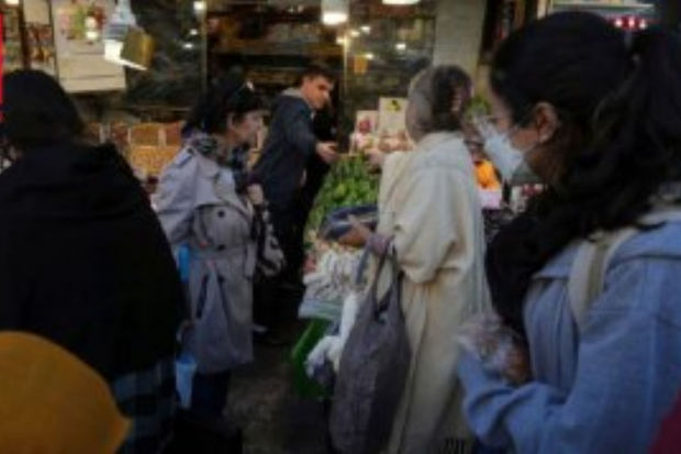 İranlı qadınlar alış-verişə hicabsız çıxırlar - FOTO