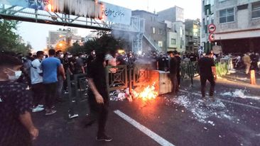 İranda təhlükəsizlik qüvvələrinə silahlı hücum: 7 ÖLÜ, 13 YARALI VAR