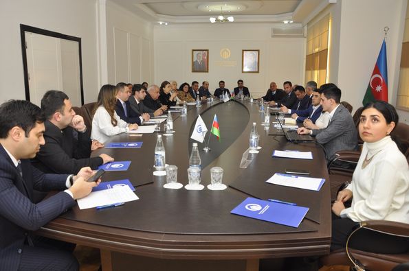 Agentlikdə “Təhsil islahatları və ictimai təşəbbüslər” mövzusunda dəyirmi masa keçirilib