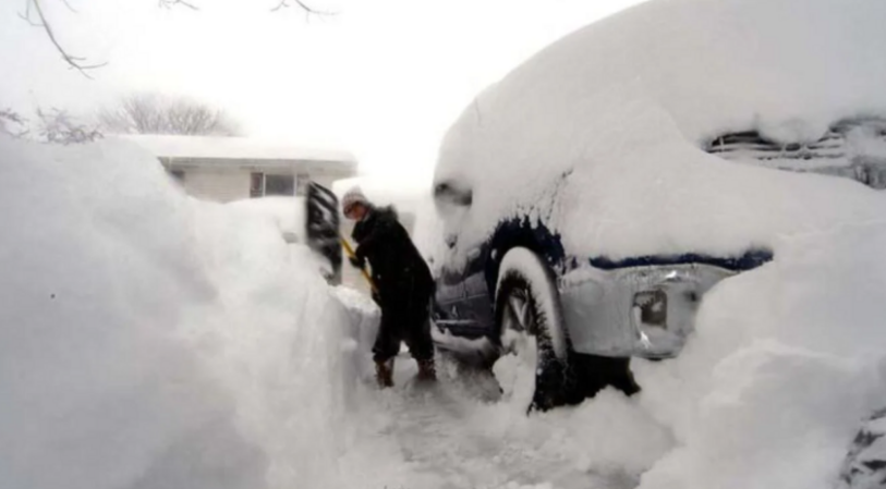 ABŞ-da qarlı hava şəraiti bir neçə nəfərin ölümünə səbəb olub
