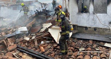 Kolumbiyada kiçik təyyarə yaşayış məntəqəsinin üzərinə düşüb: 8 ÖLÜ