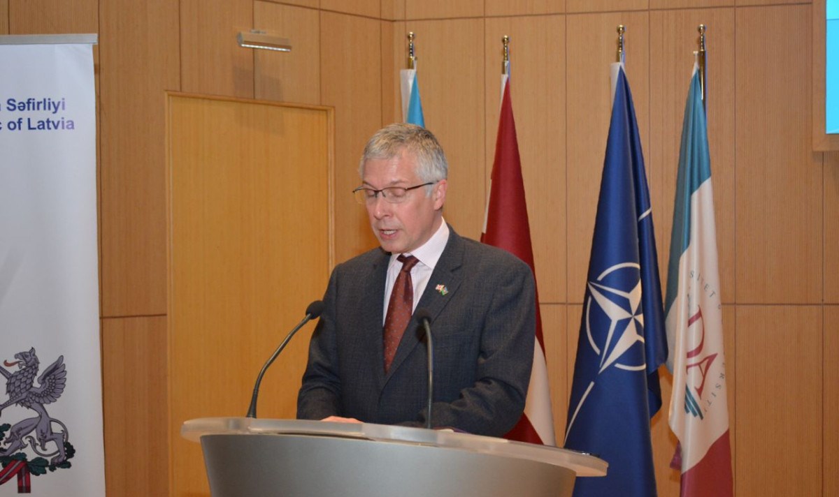 Britaniya səfiri: Artıq qadınlar da ANAMA-nın əməliyyatlarında iştirak edir