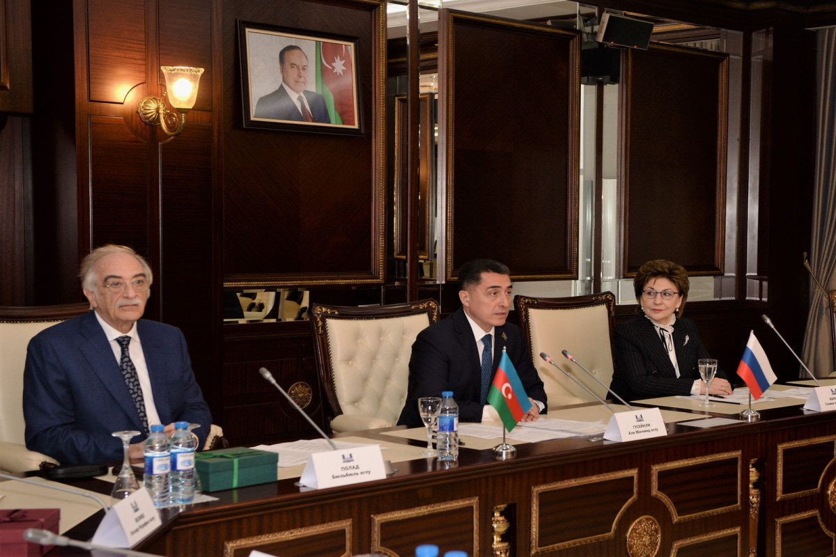 MM və Rusiya Federal Məclisi ikitərəfli parlamentlərarası komissiyasının iclası keçirilib