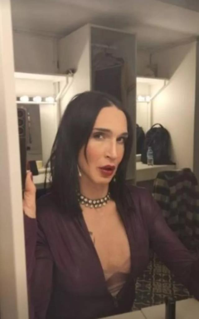 Cinsiyyətini dəyişən məşhur aktyorun liftdəki fotosu görənləri təəccübləndirdi - FOTO