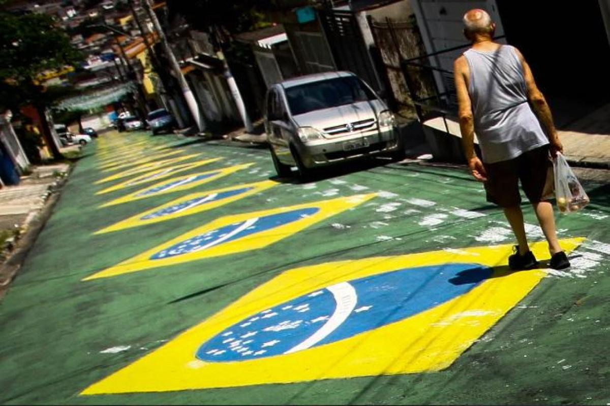 Braziliyada məktəblərə silahlı hücum zamanı 4 nəfər ölüb