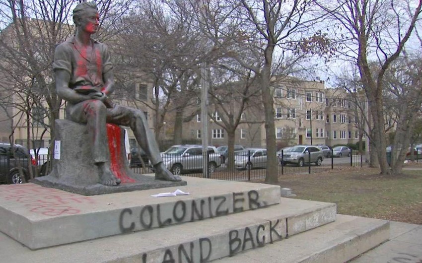 ABŞ-da quldarlığı ləğv etmiş prezident Linkolnun abidəsi təhqir edilib