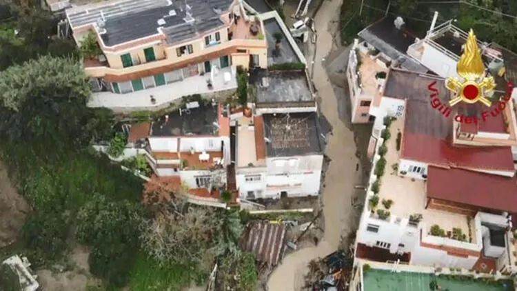 İtaliyada torpaq sürüşməsi 1 nəfərin ölümünə səbəb oldu