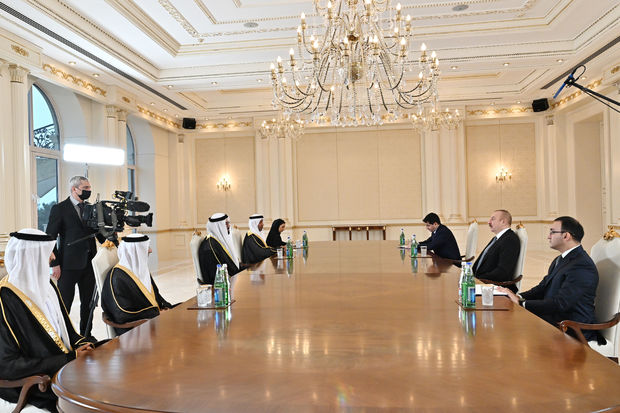 Prezident İlham Əliyev Birləşmiş Ərəb Əmirliklərinin Kabinet işləri nazirini qəbul edib - YENİLƏNİB