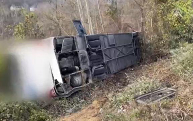 Türkiyədə sərnişin avtobusu aşdı - 40 yaralı