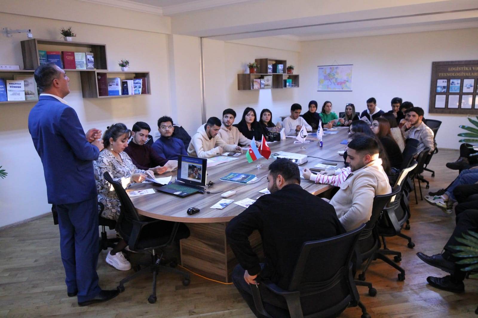 Vətənpərvərlik və Milli dəyərlər mövzusunda seminar sessiyaları keçirilib