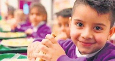 İngiltərə tələbələri pulsuz yemək istəyirlər