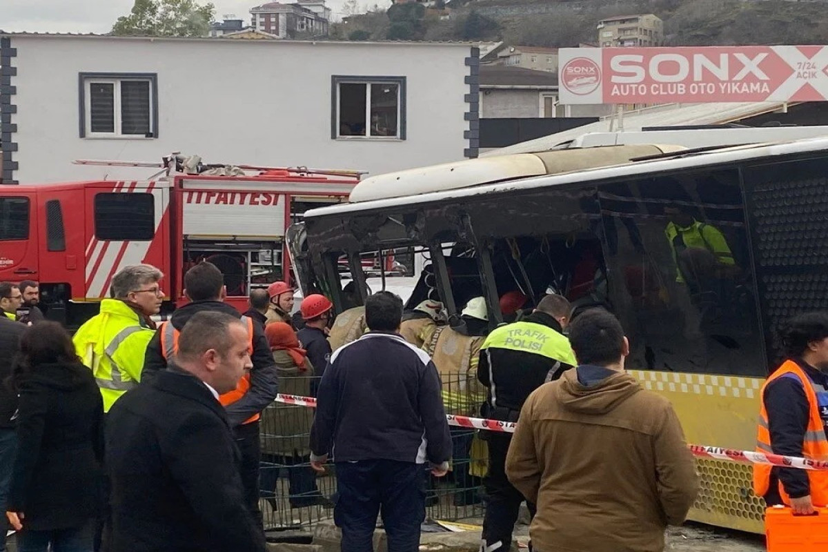İstanbulda avtobus tramvayla toqquşub, yaralıların sayı 33-ə çatıb - YENİLƏNİB