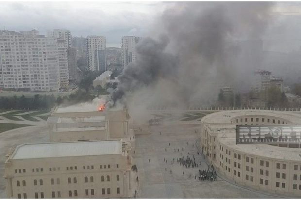 DSX-nin Akademiyasının binası yanır - FOTO