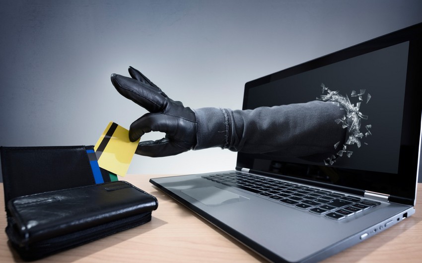 Füzuli sakininin bank hesabından 2500 manat oğurlanıb