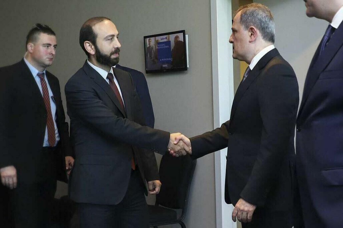 Mirzoyan: İlin sonuna qədər Azərbaycan XİN başçısı ilə görüşə dair razılıq var