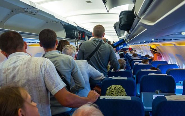 Türkiyə təyyarəsi təcili eniş etdi, 28 sərnişin qaçdı