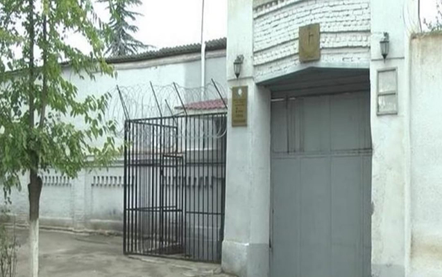 Gəncədə məhbus intihar etdi