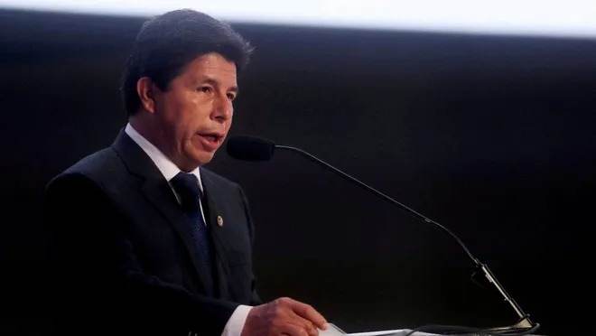 Konqresi buraxan Peru prezidenti saxlanıldı