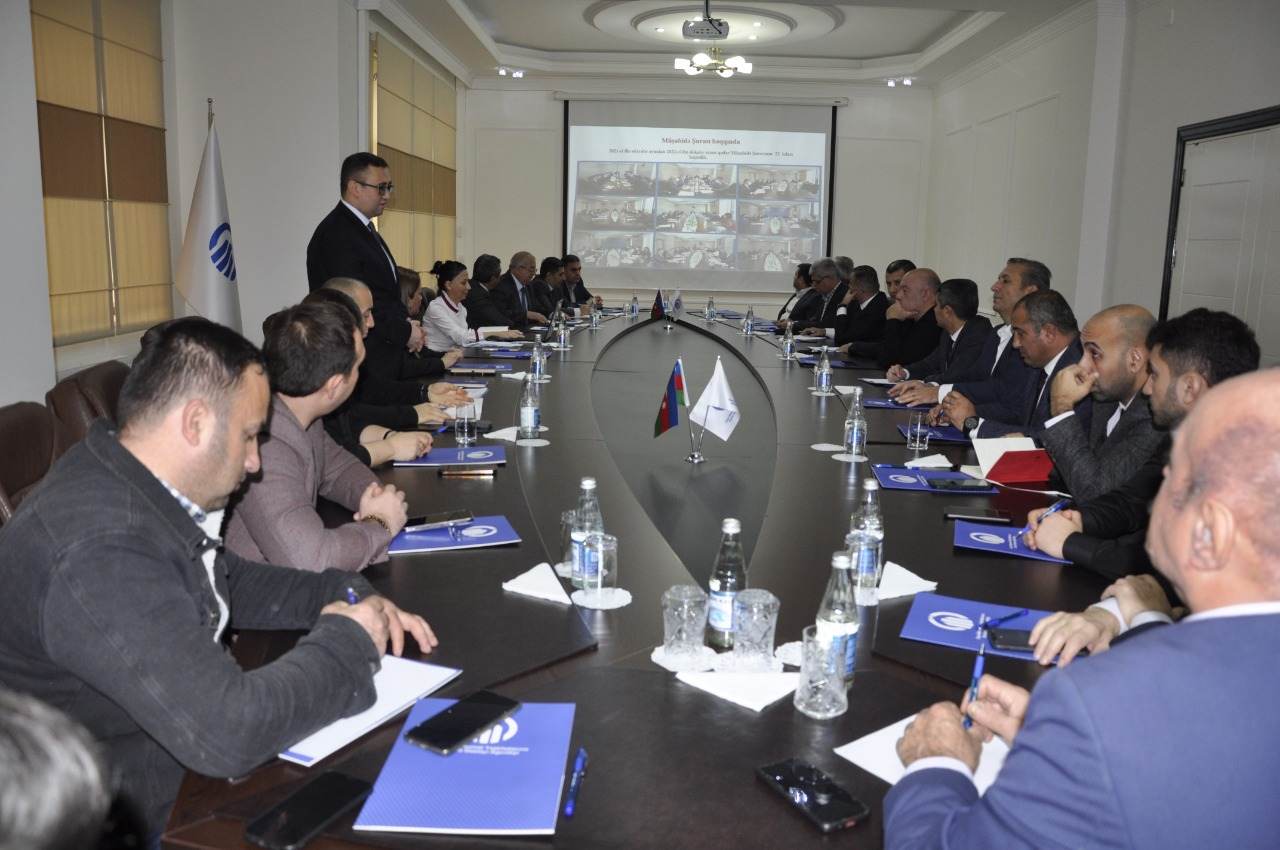 “Vətəndaş cəmiyyəti: yeni çağırışlar”  adlı görüş keçirilib