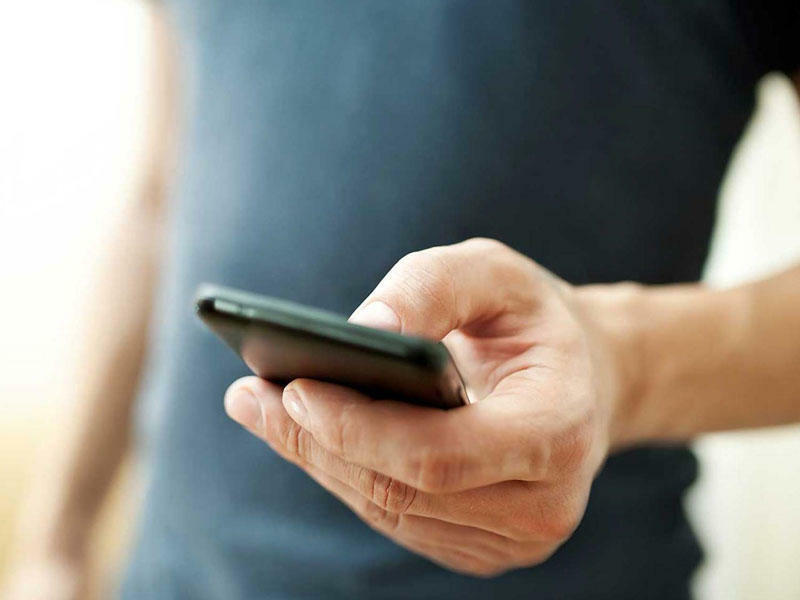 Mobil telefonlarla bağlı cərimələr TƏSDİQLƏNDİ - Bunu edənlər 12 min manat cərimə ödəyəcəklər