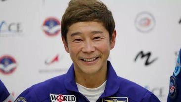 Yapon milyarder Ay səyahətinə qatılacaq 8 nəfərin adını açıqlayıb