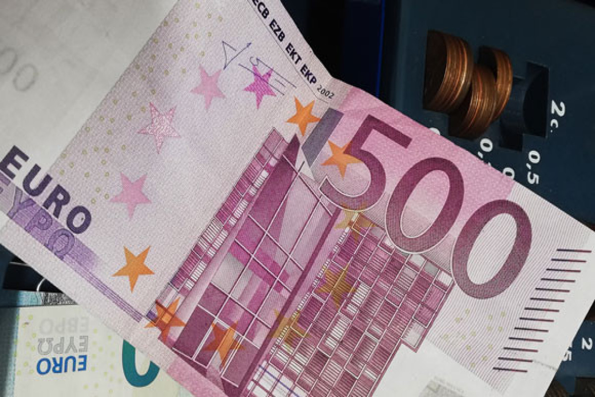 Azərbaycan 350 milyon dollar avrobondu vaxtından əvvəl geri alıb