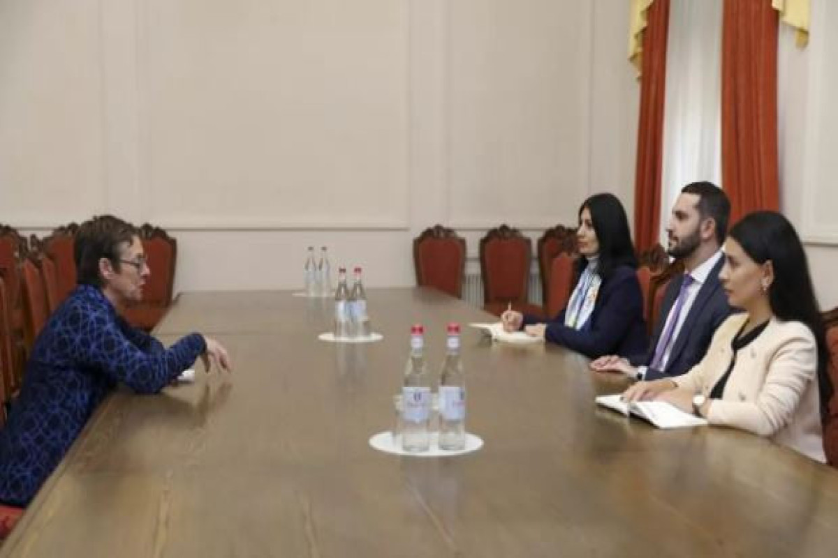 Rubinyan Fransa səfirini Türkiyə ilə normallaşma prosesinə dair məlumatlandırıb