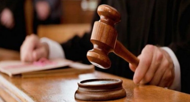 “Bomj”u döyərək öldürən şəxsə hökm oxundu