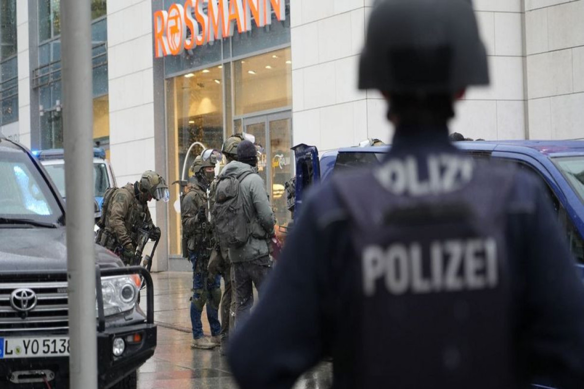 Almaniyada radiostansiyaya silahlı hücum olub, 1 nəfər ölüb - YENİLƏNİB
