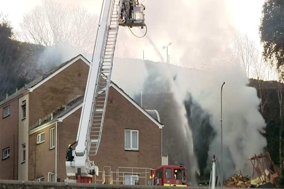 Böyük Britaniyada evdə baş verən partlayışda 3 nəfər ölüb