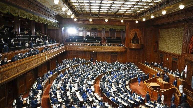 Yaponiya dini qruplar tərəfindən maliyyə vəsaitinin toplanmasına sərt məhdudiyyətlər qoydu