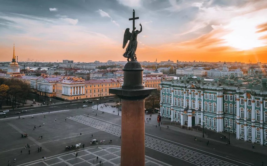 Sankt-Peterburq şəhəri MDB-nin mədəniyyət paytaxtı elan edilib