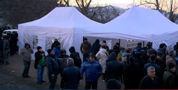 Eko-fəallar Laçın yolunda aksiyanı davam etdirir