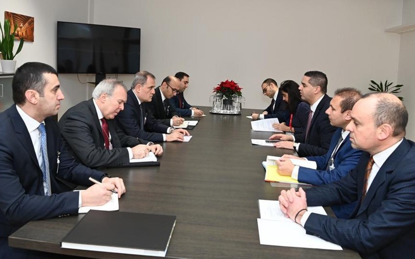 Ceyhun Bayramov maltalı həmkarını Ermənistanın təxribatları barədə məlumatlandırıb