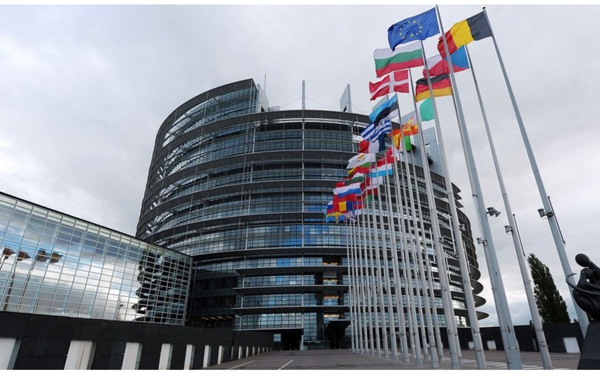 Aİ ölkələri Bosniya və Herseqovinaya namizəd ölkə statusu verməyə razılaşıblar