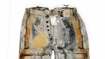 Dünyanın ən qədim cins şalvarı 114 min dollara satılıb