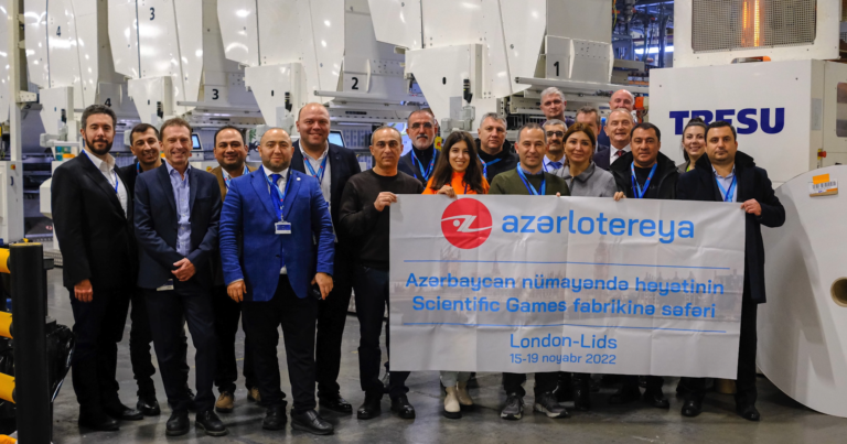 Media nümayəndələri İngiltərədə “Poz-Qazan” biletlərinin çap olunduğu fabrikdə - FOTO/VİDEO