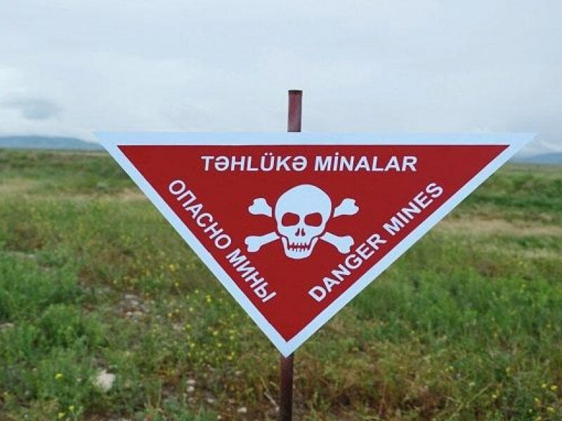 Журналисты отправились в Кяльбаджар, где накануне на минах подорвались 8 человек