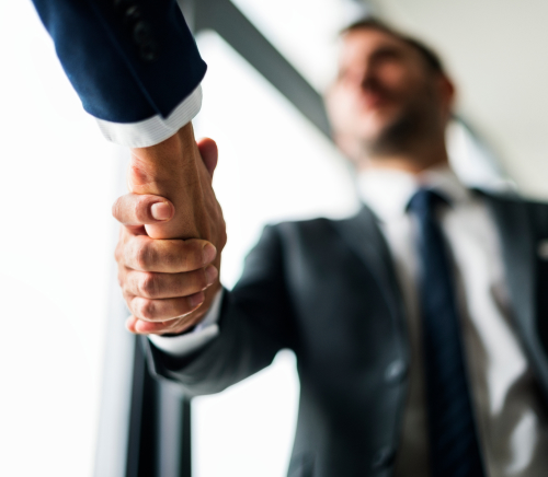 Dövlətə 6 milyon borcu olan “Green Rose”un sahibi kimdir? - İLGİNC