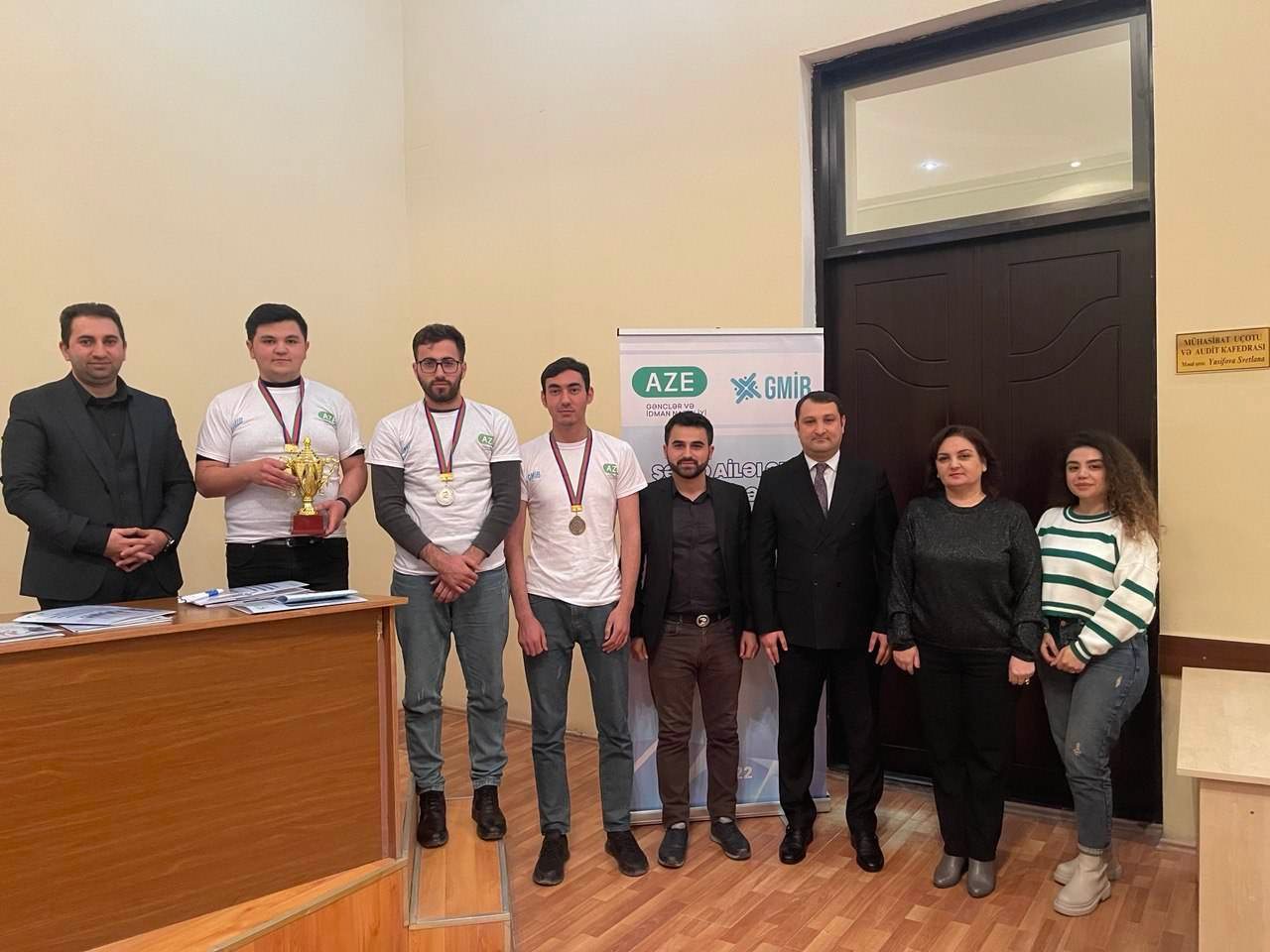 “Şəhid ailələri və qazilərin övladlarının maliyyə savadlılığının artırılması” layihəsinin icrası davam edir