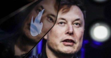 Elon Musk şəxsi təyyarəsinin uçuş məlumatlarını paylaşan Twitter hesabını dayandırıb