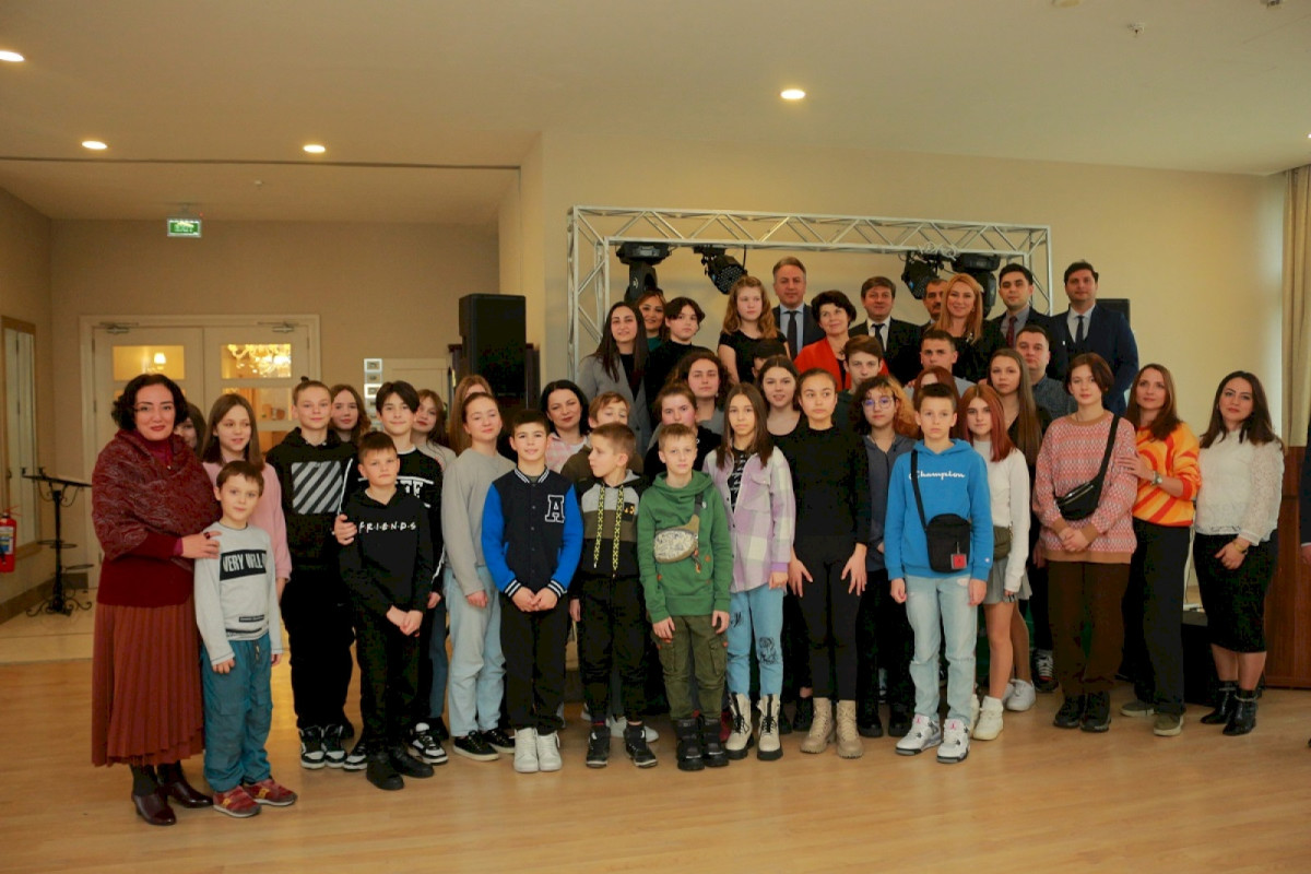 Azərbaycana gətirilən 30 ukraynalı uşaq və gəncin reabilitasiya kursu başa çatıb