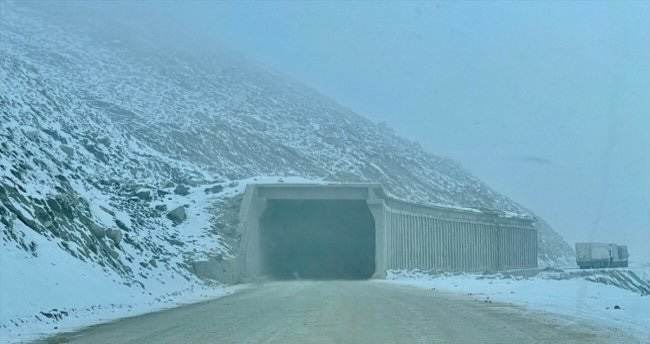 Əfqanıstanda tuneldə partlayış: 19 nəfər ÖLDÜ