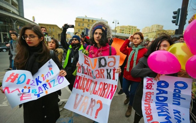 “Feministlər gənc qızları xoşagəlməz istiqamətlərə yönəltməyə çalışır”