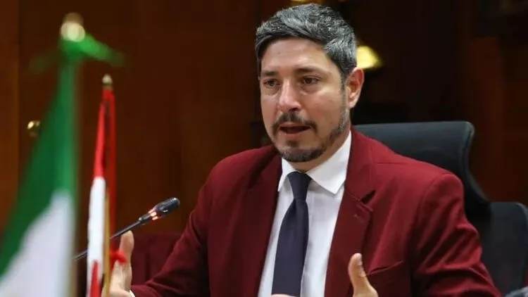 Peru Meksika səfirini “persona non-qrata” elan etdi