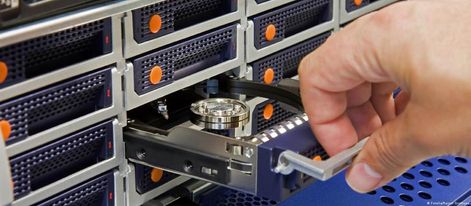 Rusiyadan beyin axını: 100 min İT işçisi ölkədən qaçdı 