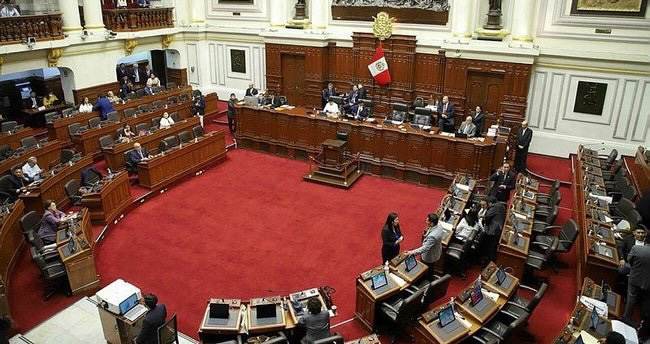 Konqres Peruda erkən seçkilərin tarixini təsdiqləyib