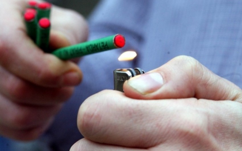 Gəncədə əlində pirotexniki vasitə partlayan gənc ciddi xəsarət alıb