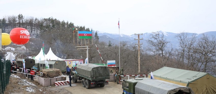 Xankəndi-Laçın yolunda Rusiya sülhməramlılarının daha 8 təminat və təchizat avtomobili maneəsiz hərəkət edib