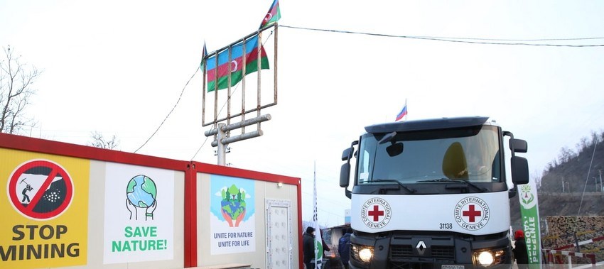 BQXK-nin avtomobillərinin müşayiəti ilə Xankəndindən Ermənistana müalicə üçün 2 xəstə aparılıb